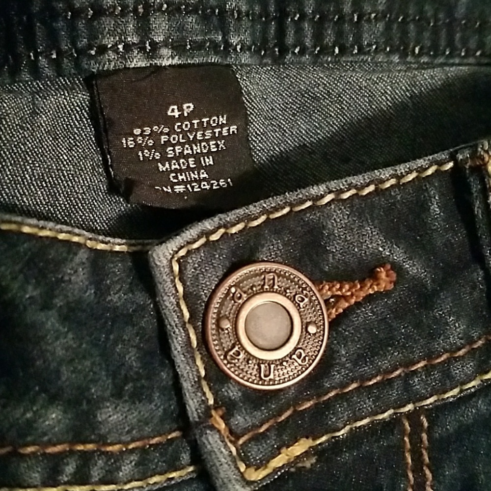 A New Approach Capris  (a.n.a)